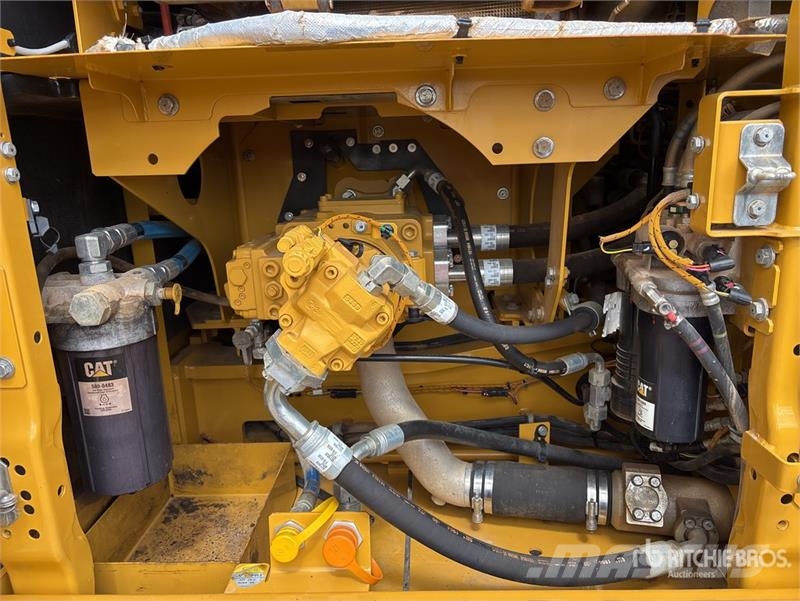 CAT 336 Tracked Excavator Pásová rýpadla