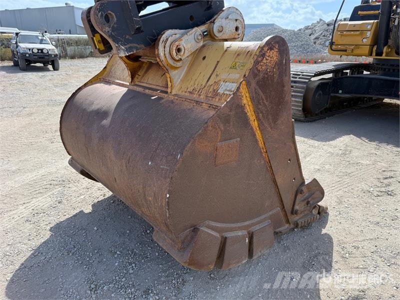 CAT 340 Tracked Excavator Raupenbagger