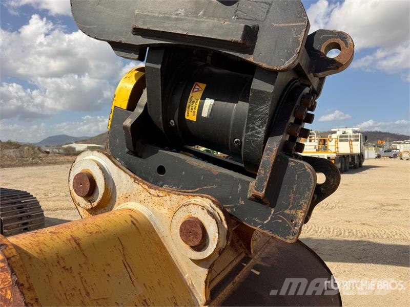 CAT 340 Tracked Excavator Raupenbagger