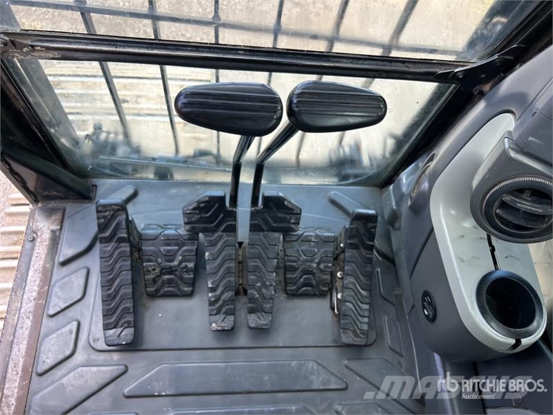 CAT 349D L Tracked Excavator Crawler excavators