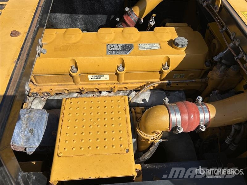 CAT 349D L Tracked Excavator Crawler excavators