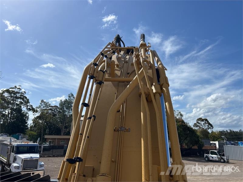 CAT 349D L Tracked Excavator Crawler excavators