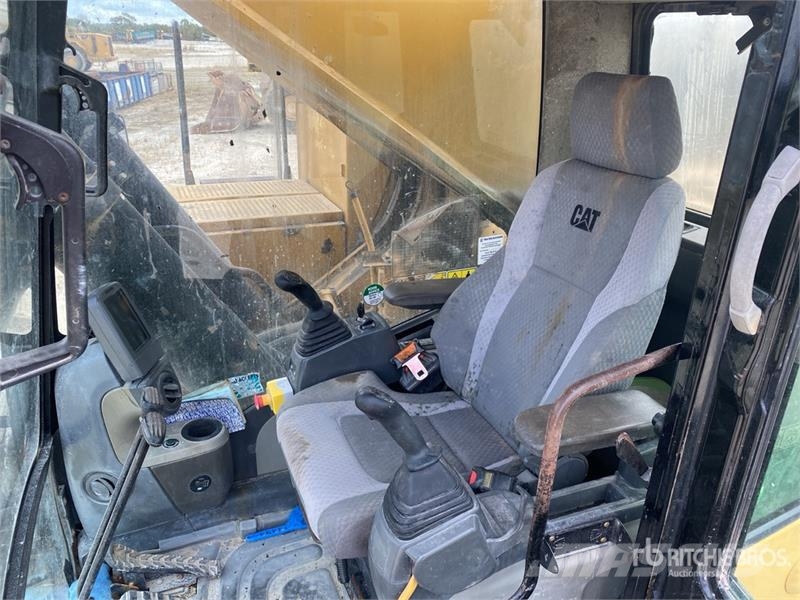 CAT 385C LME Tracked Excavator Crawler excavators