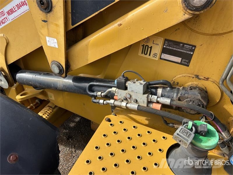 CAT 423F 4x4 Backhoe Loader لوادر ذات جرافات عكسية