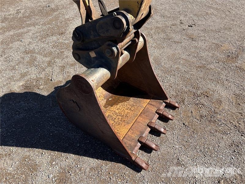 CAT 423F 4x4 Backhoe Loader لوادر ذات جرافات عكسية