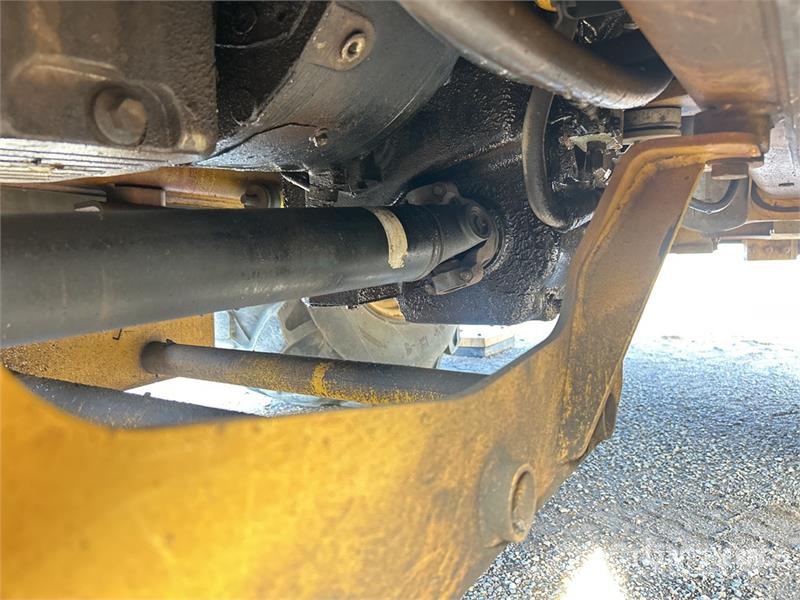 CAT 423F 4x4 Backhoe Loader لوادر ذات جرافات عكسية