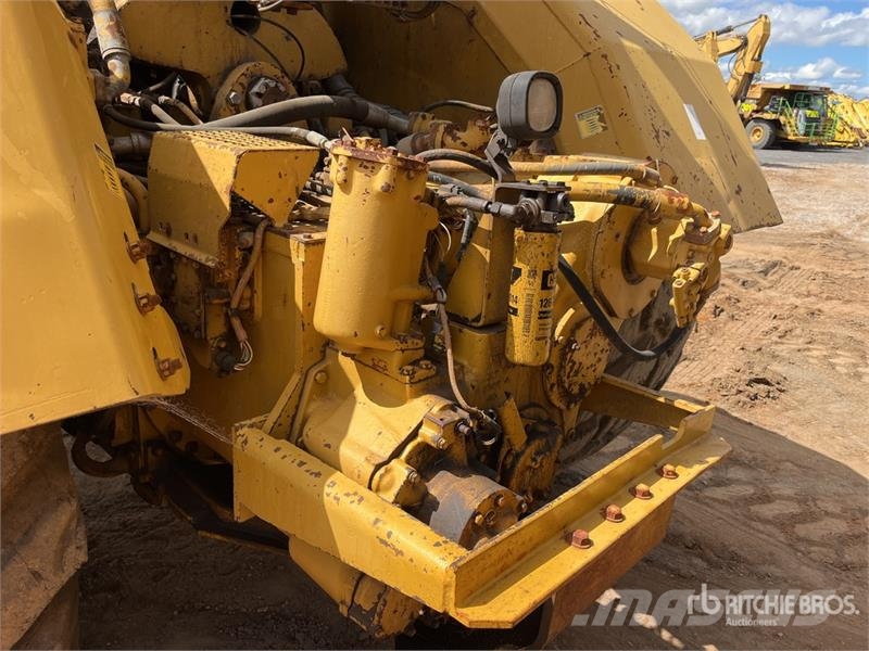 CAT 631G Veiskrape