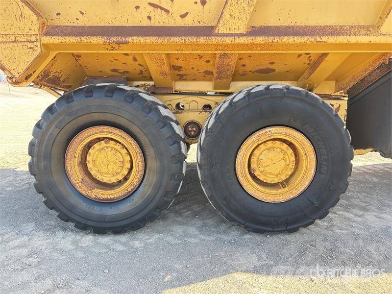 CAT 730 ساحبات مفصلية