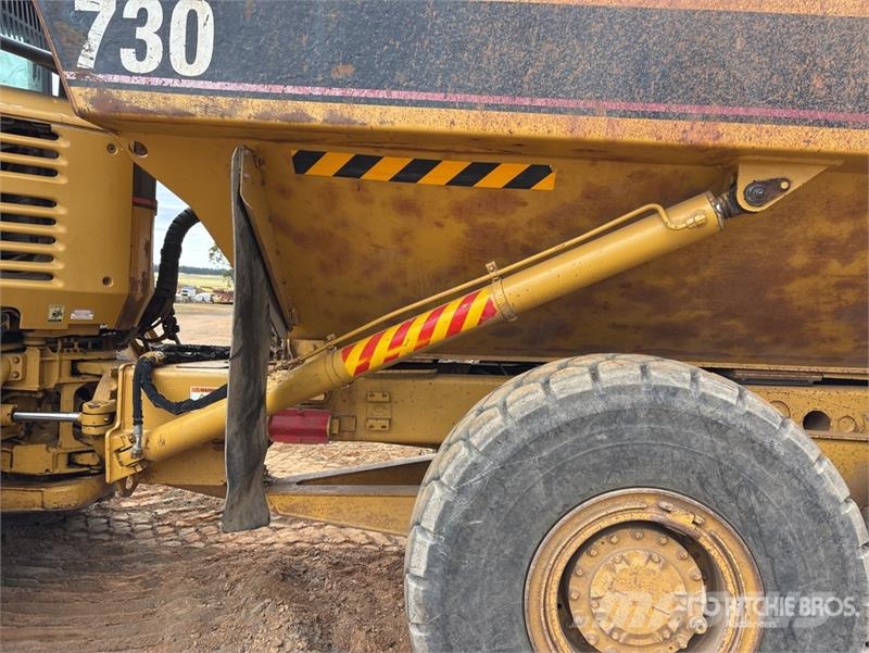 CAT 730 Liigendraamiga pinnaseveokid
