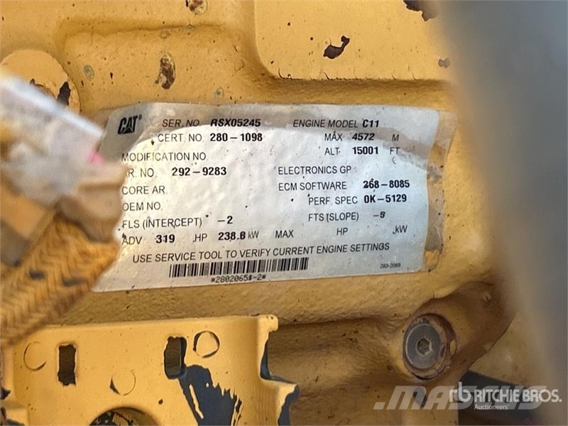 CAT 730 ساحبات مفصلية