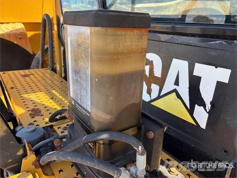 CAT 730 Zglobni damperi