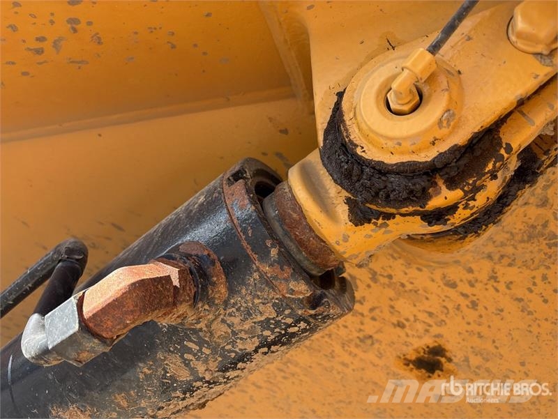 CAT 730 Zglobni damperi