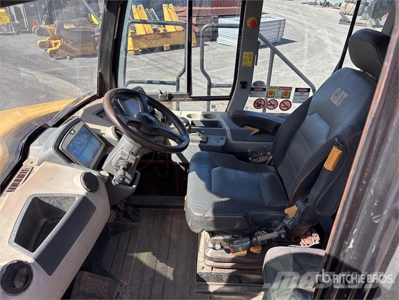 CAT 730 Zglobni damperi