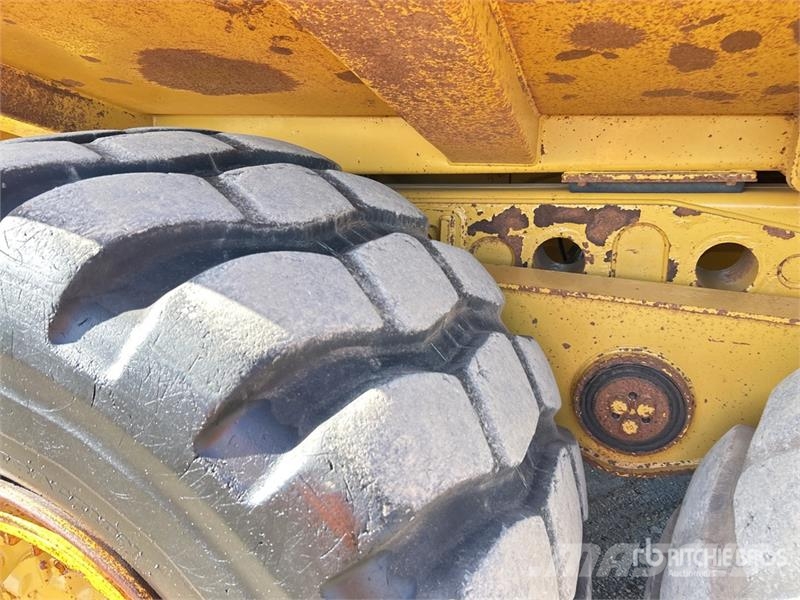 CAT 730 ساحبات مفصلية