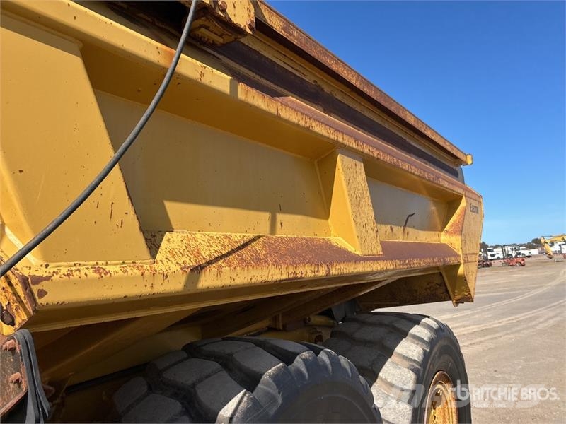 CAT 730 ساحبات مفصلية