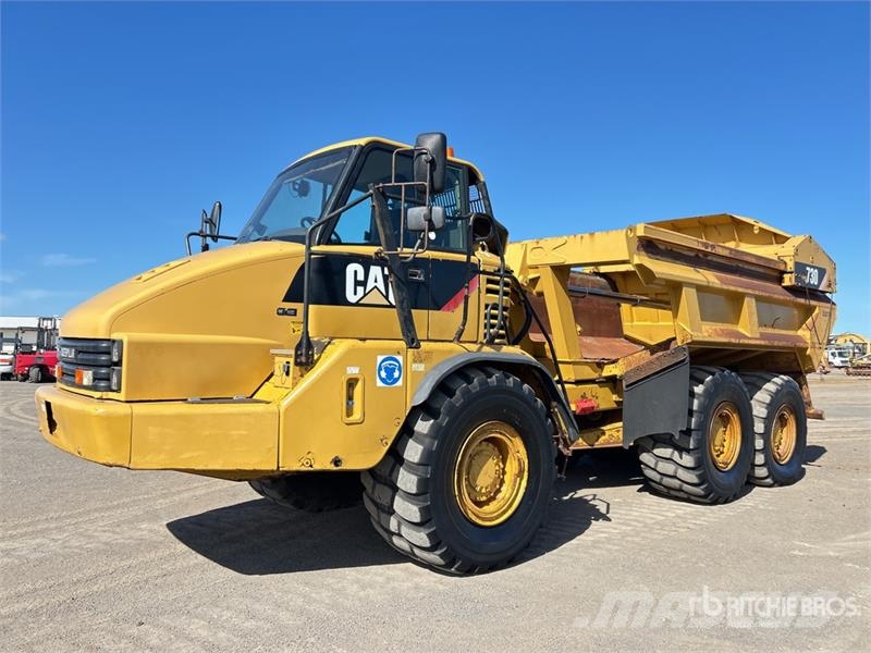 CAT 730 ساحبات مفصلية