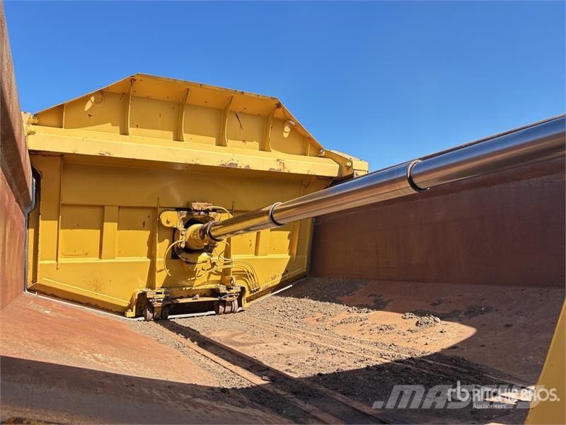 CAT 730 ساحبات مفصلية