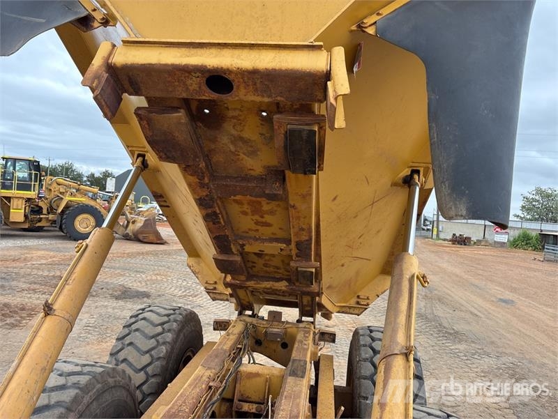 CAT 730 Articulated Haulers
