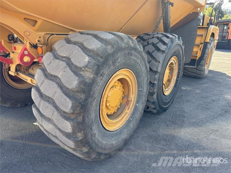 CAT 730 Zglobni damperi