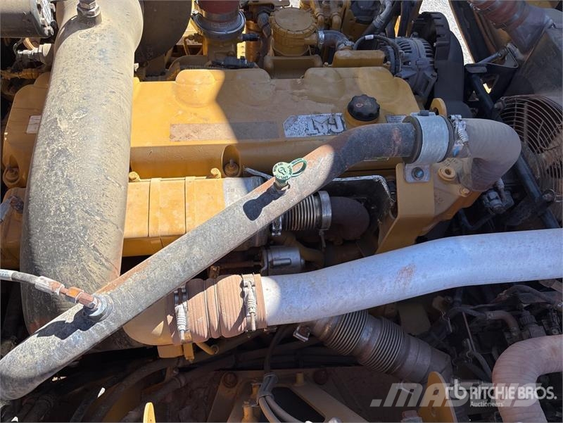 CAT 730 Zglobni damperi