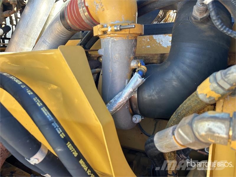 CAT 730 ساحبات مفصلية