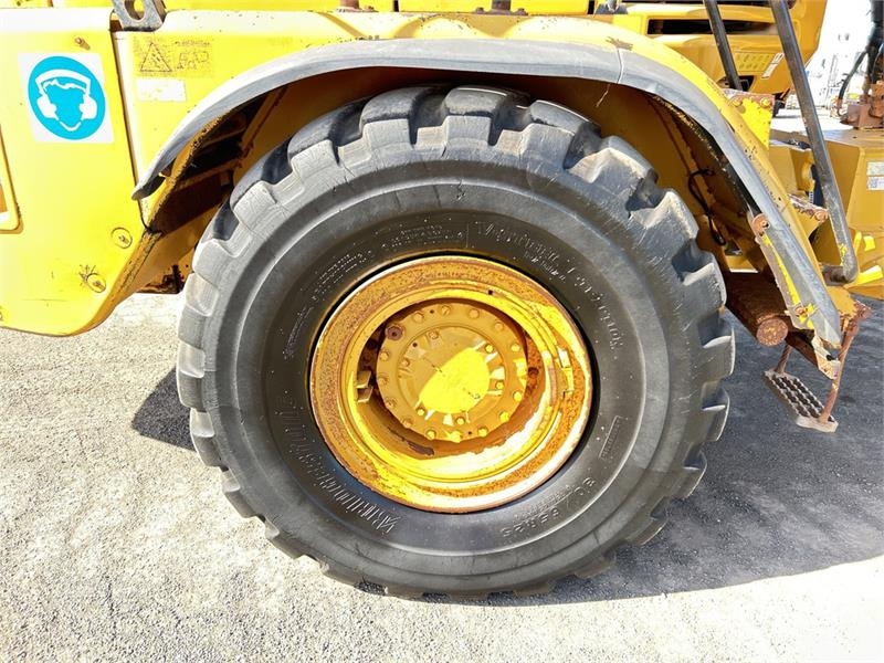 CAT 730 ساحبات مفصلية