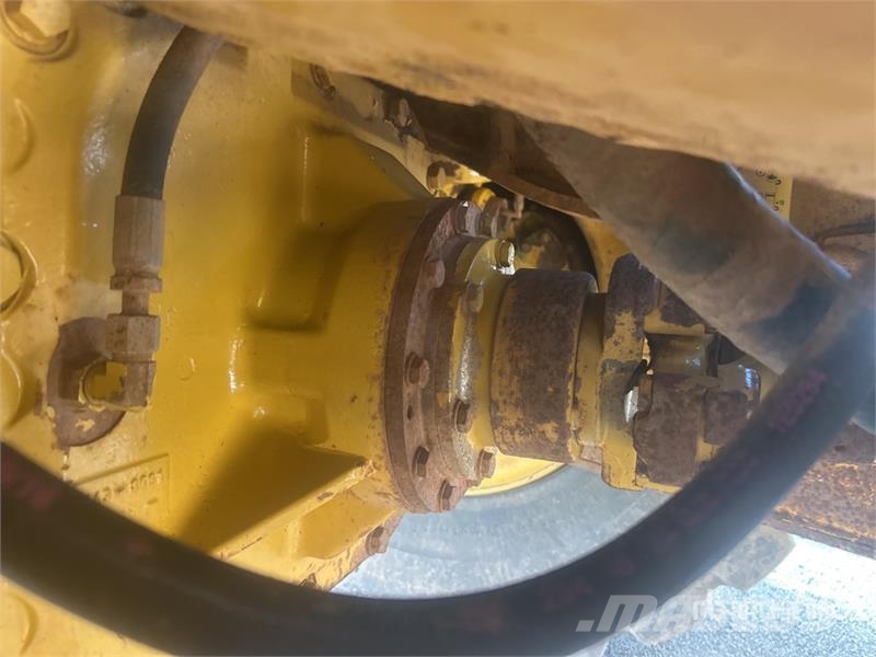 CAT 730 ساحبات مفصلية