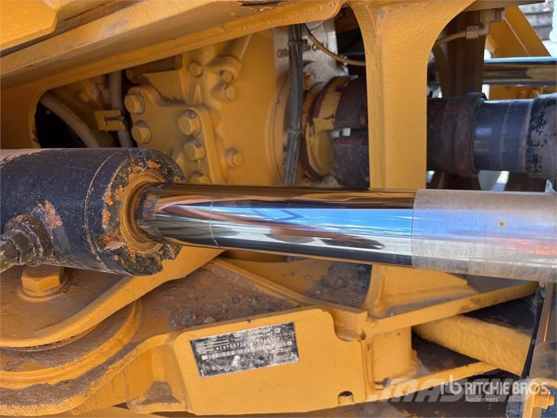 CAT 730 Zglobni damperi