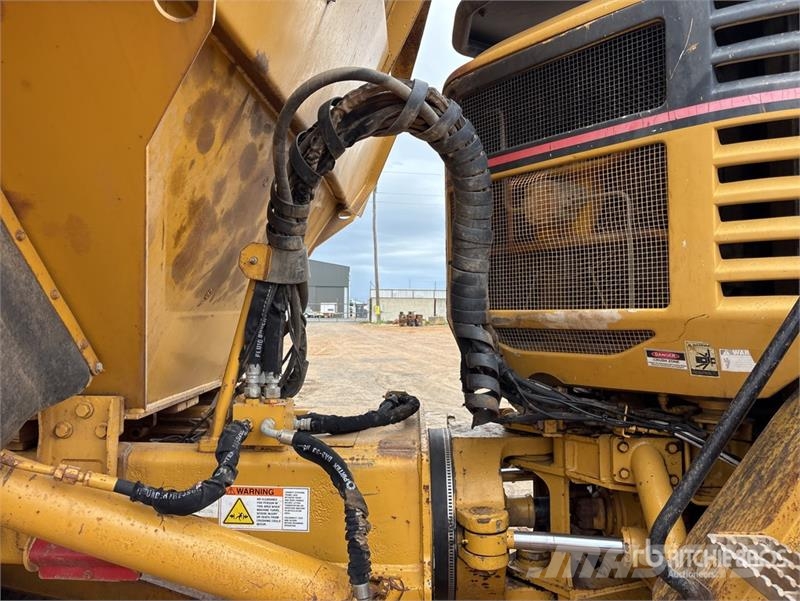 CAT 730 Liigendraamiga pinnaseveokid