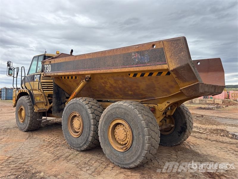 CAT 730 Liigendraamiga pinnaseveokid