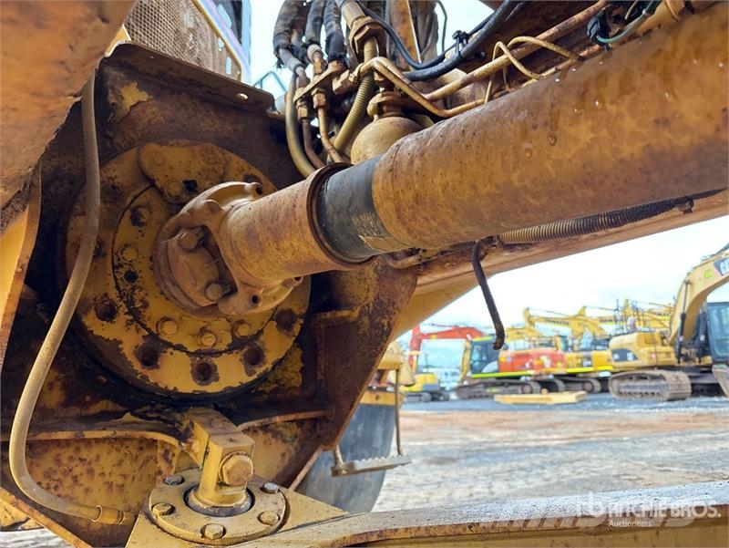 CAT 730 Articulated Haulers