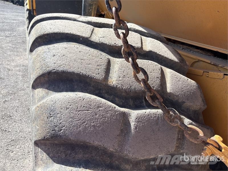 CAT 730 Zglobni damperi