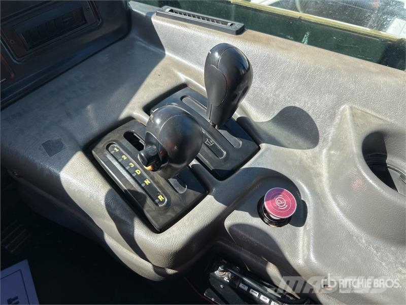 CAT 730 ساحبات مفصلية