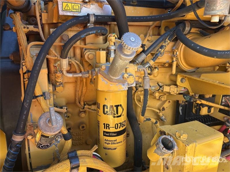 CAT 730 ساحبات مفصلية