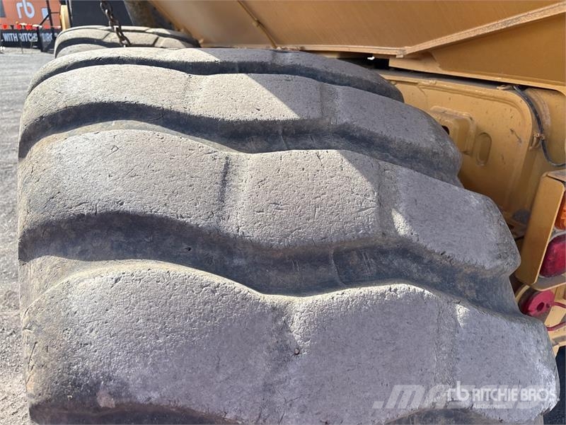 CAT 730 Zglobni damperi