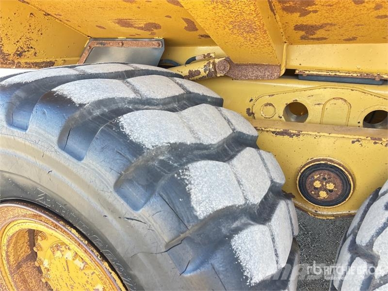 CAT 730 ساحبات مفصلية