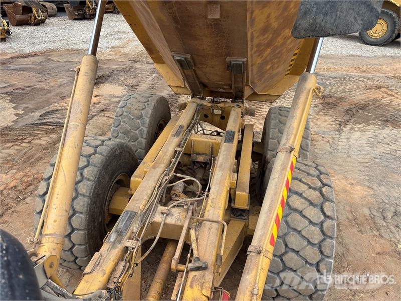 CAT 730 Liigendraamiga pinnaseveokid