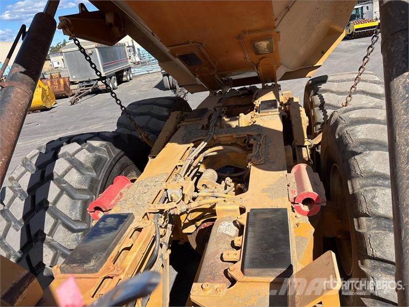CAT 730 Zglobni damperi