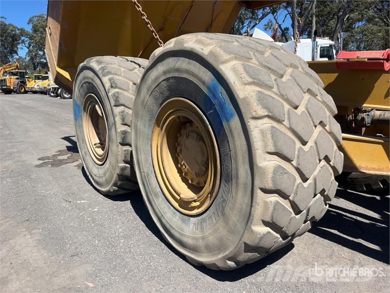 CAT 730C 铰接式自卸车