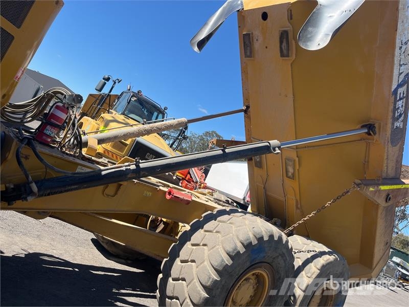 CAT 730C 铰接式自卸车