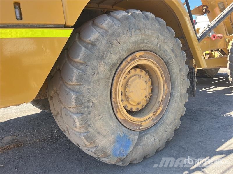 CAT 730C 铰接式自卸车