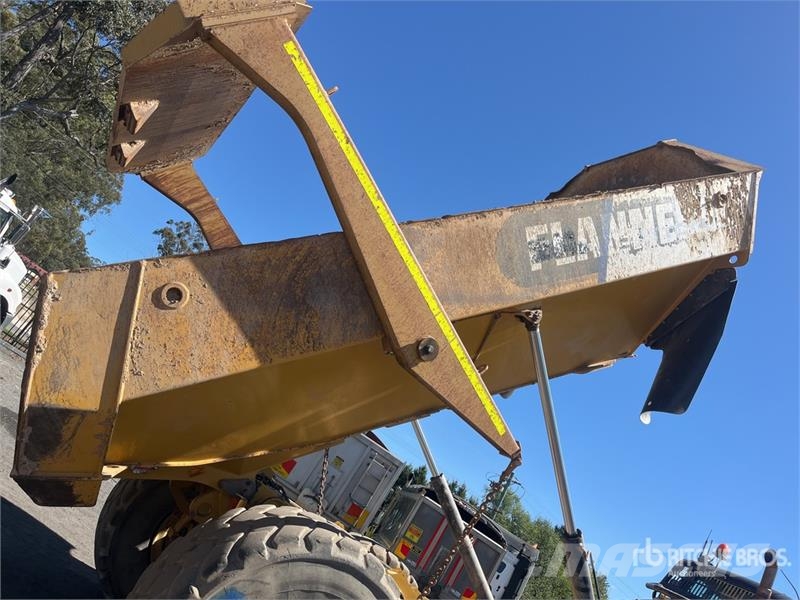 CAT 730C 铰接式自卸车