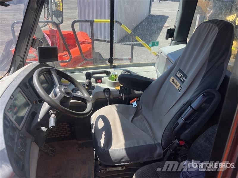 CAT 730C 铰接式自卸车
