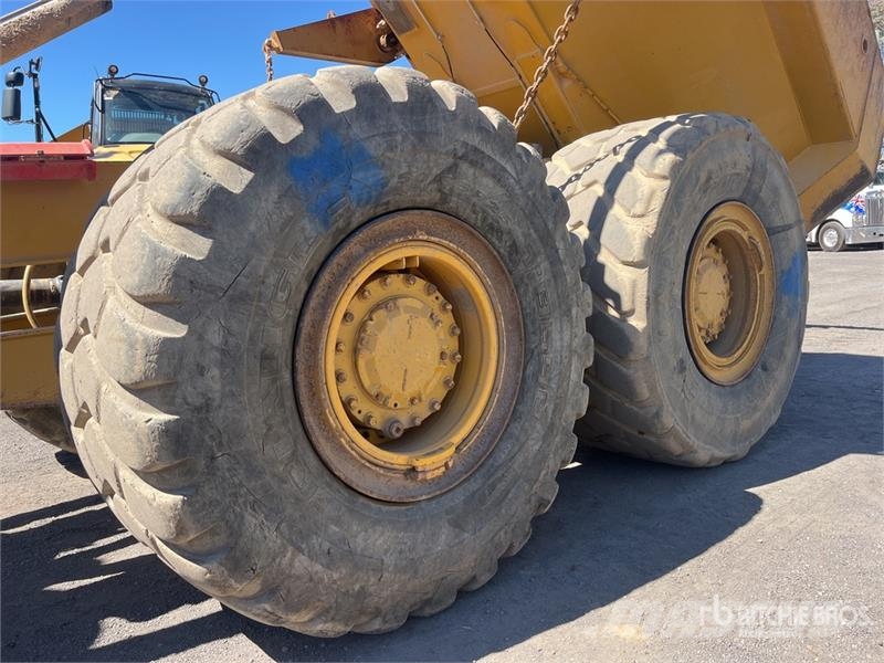 CAT 730C 铰接式自卸车