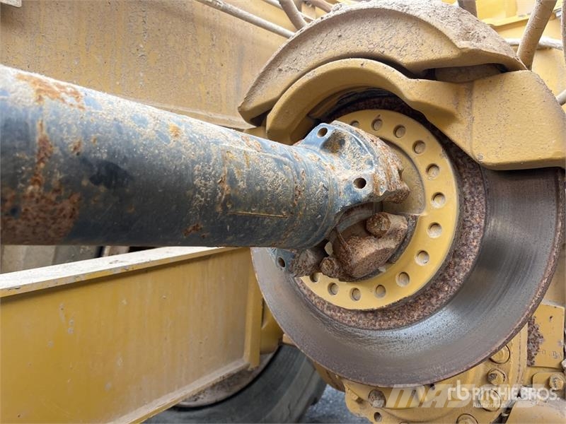 CAT 730C2 Dumper - Knickgelenk
