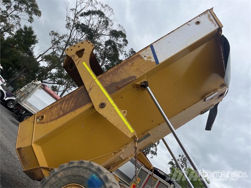 CAT 730C2 Dumper - Knickgelenk