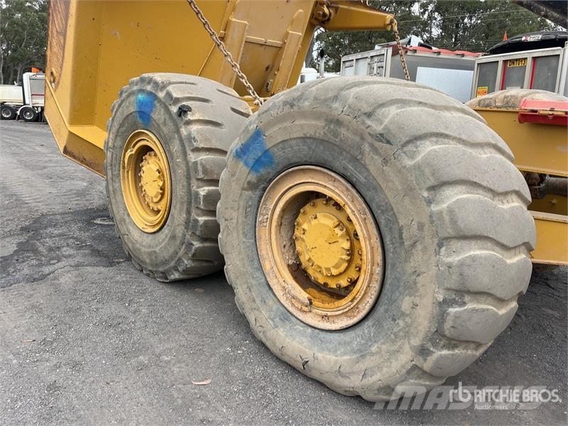 CAT 730C2 Dumper - Knickgelenk