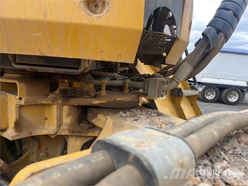 CAT 730C2 Dumper - Knickgelenk