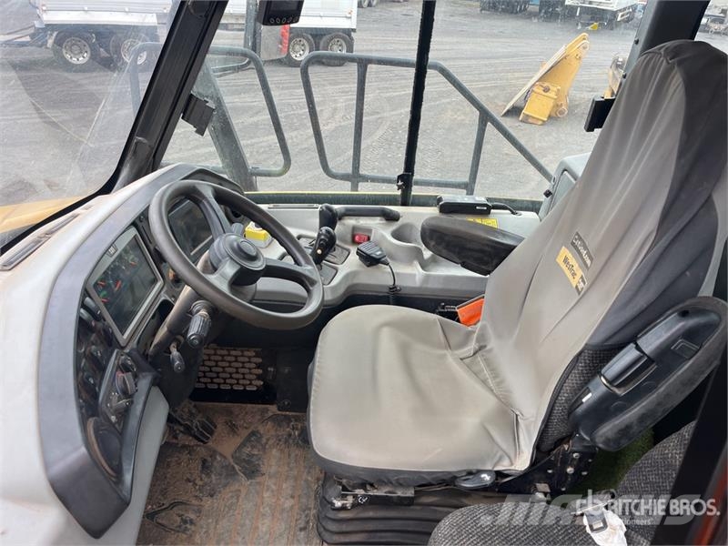 CAT 730C2 Dumper - Knickgelenk