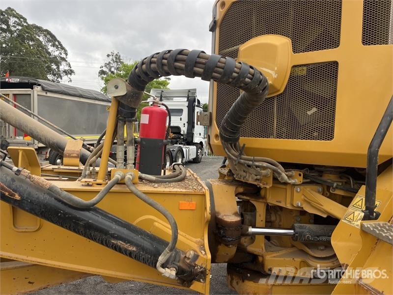 CAT 730C2 Dumper - Knickgelenk